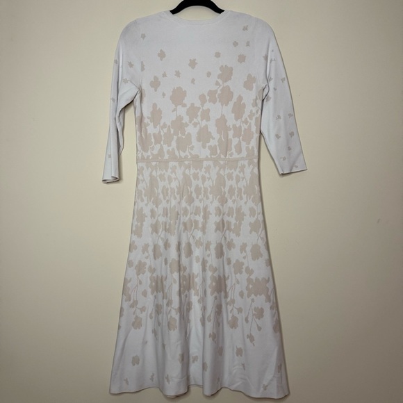 CARLISE COLLECTION Printed Floral Fit and Flare 3/4 Sleeve Stretch Knit Dress - Picture 6 of 7